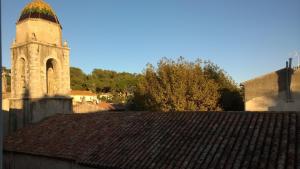 Billede fra billedgalleriet på VILLAGE - DUPLEX lumineux avec vue magnifique sur les toits i Saint-Tropez + 8 billeder