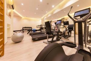 Centrum fitness w obiekcie Hotel Continental