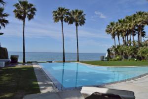 MODERN DESIGNER VILLA 34121743 DIRECT SEAFRONT LOS MONTEROS ...