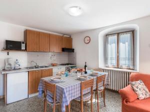 O bucătărie sau chicinetă la Corte Faliva