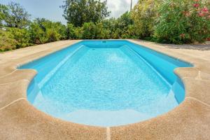 The swimming pool at or close to Sa Barraca d'en Caminer
