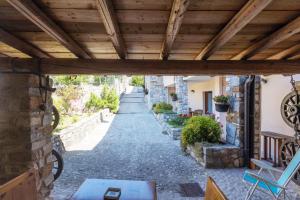 Zdjęcie z galerii obiektu Casa Rita app 2 w Tremosine Sul Garda