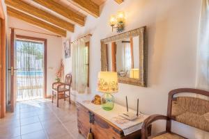 Fotografie z fotogalerie ubytování Sa Caseta den Tronca v destinaci Sant Joan + 16 fotografií