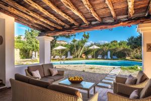 Bazén v ubytování Casa Mamita Ibiza nebo v jeho okolí