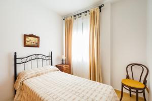 Posteľ alebo postele v izbe v ubytovaní Calas de Conil Duplex B