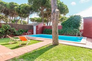 Bazén v ubytování Villa Familia Feliz - Sólo Familias nebo v jeho okolí