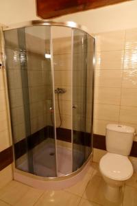 Bilik mandi di Chata pri jaskyni Bystrá