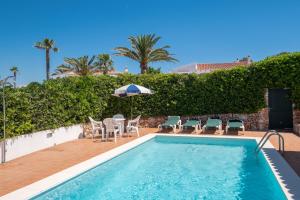 Bazén v ubytování Los Arcos nebo v jeho okolí