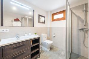 Ein Badezimmer in der Unterkunft S Olivera