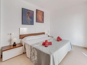 A bed or beds in a room at Montevela