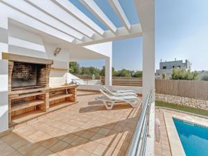 The swimming pool at or close to Montevela