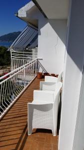 Un balcon sau o terasă la Boka Bay