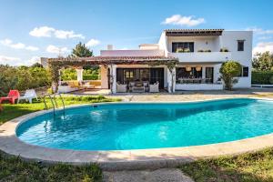Bazén v ubytování Casa Mamita Ibiza nebo v jeho okolí