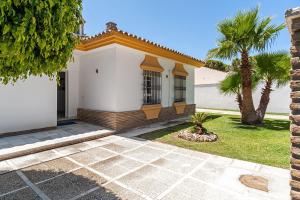 Vonkajšia záhrada v ubytovaní Villa Con Encanto Cerca De La Playa