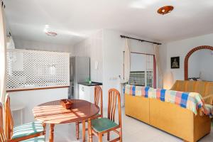 Gallery image of Casa - 4 Mar y Arena in Barbate +23 photos