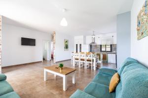 Kuchyňa alebo kuchynka v ubytovaní Villa Los Olivares