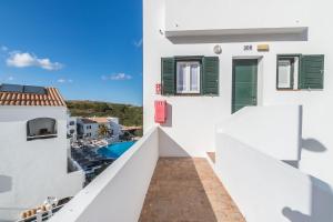 A balcony or terrace at White Sands 3.08