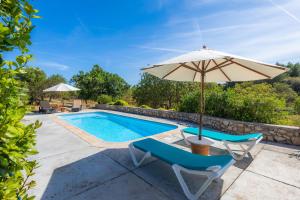 Der Swimmingpool an oder in der Nähe von Sa Creu De Saume