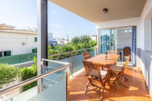 A balcony or terrace at Syrenah