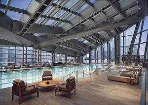 Bazén v ubytování Park Hyatt Shenzhen nebo v jeho okolí