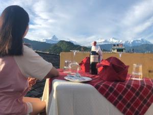 Ein allgemeiner Bergblick oder ein Berglick von des Resorts aus
