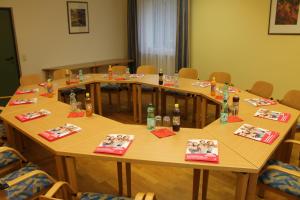 Zaplecze biznesowe lub konferencyjne w obiekcie Eduard-Heinrich-Haus, Hostel