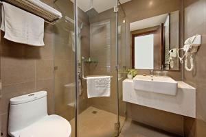 Phòng tắm tại Sen Boutique Hotel