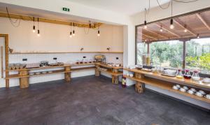 Kuchyň nebo kuchyňský kout v ubytování Filippos Hotel