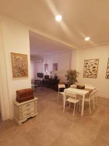Posedenie v ubytovaní Casa4Casa