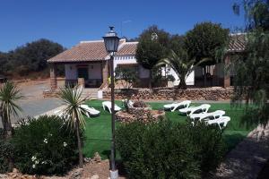 A garden outside Las Casitas de los Cano