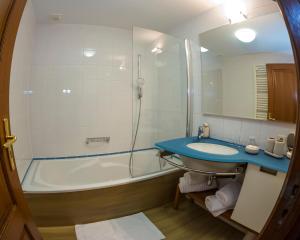 Salle de bains dans l'établissement B&B Ferme Château de Laneffe