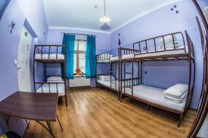 เตียงสองชั้นในห้องที่ Mohito Hostel