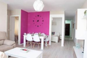 Posedenie v ubytovaní CITY CENTER BIG APARTMENT-FAMILY & FRIENDS-5 Beds