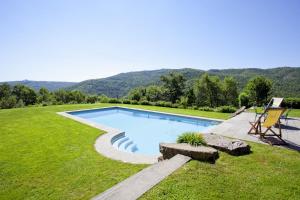 The swimming pool at or close to Villa Ruffignano
