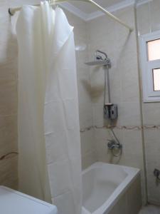 Ένα μπάνιο στο Gazzar inn Madinaty 25 +21 φωτογραφίες