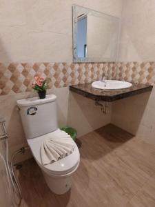 Ванная комната в The Krabi Forest Homestay