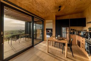 Kuchyň nebo kuchyňský kout v ubytování Whitimanuka Retreat