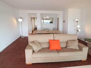 Posedenie v ubytovaní Nou xaica apartamento per 6 personas con vista a mar Ref D23002