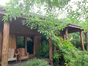 Zahrada ubytování Thiwson Beach Resort - SHA Extra Plus