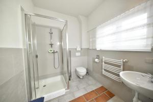 Kúpeľňa v ubytovaní Leśny Domek koło Karpacza - Apartamentuj + 37 fotografií