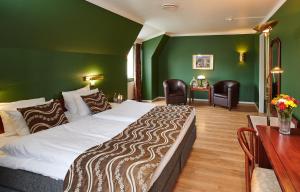 Postel nebo postele na pokoji v ubytování Hotel Fars Hatt + 33 fotografií