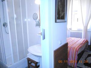 Koupelna v ubytování Albergo Villagrande + 31 fotografií