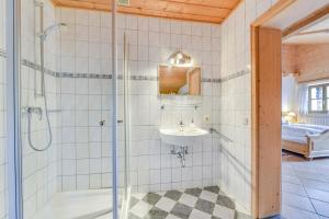ห้องน้ำของ Jaudenhof - Apartment Seekaralm