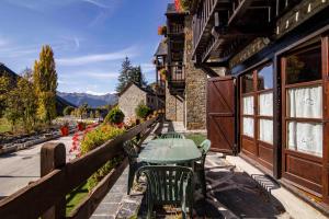 Fotografie z fotogalerie ubytování BARN THE RETREAT Acogedor apartamento en Arties v destinaci Arties