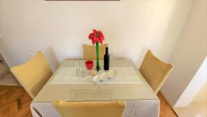 Nápoje v ubytovaní Apartment Ribnjak 10