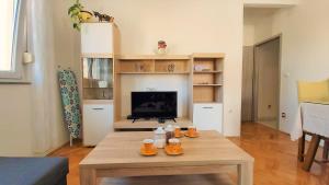 Kuchyňa alebo kuchynka v ubytovaní Apartment Ribnjak 10
