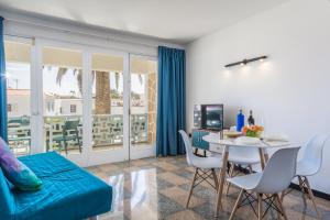 TV a/nebo společenská místnost v ubytování Hoplaco by Best Holidays Fuerteventura