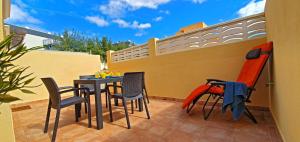 Balkón alebo terasa v ubytovaní Ferienhaus CASA CRISTOF - Costa Calma - Glasfaserinternet - max 6 Personen