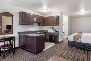 Cuina o zona de cuina de Quality Inn Central Roseburg