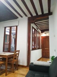 A seating area at Patio de la Plata